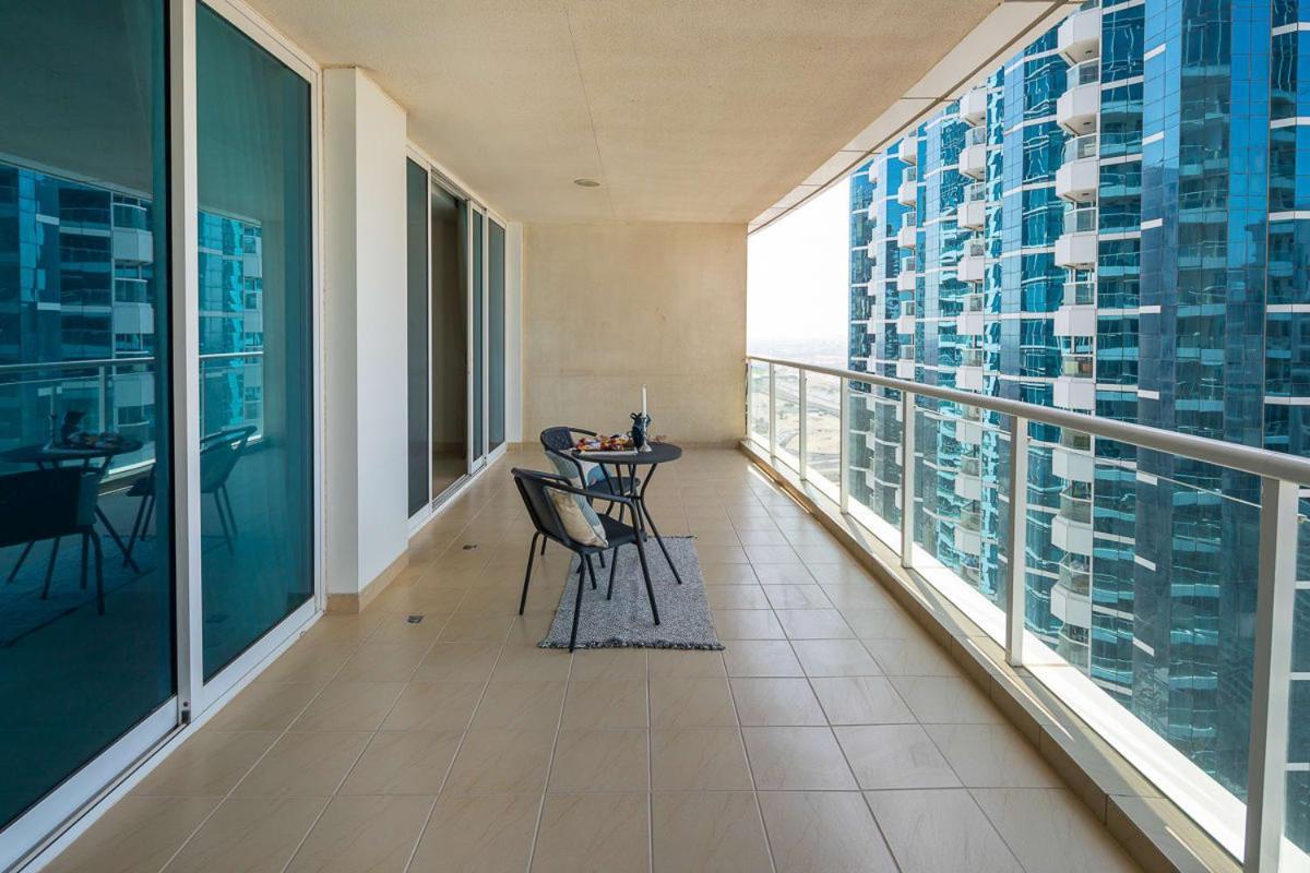 Frank Porter - Laguna Tower Dubai Eksteriør bilde